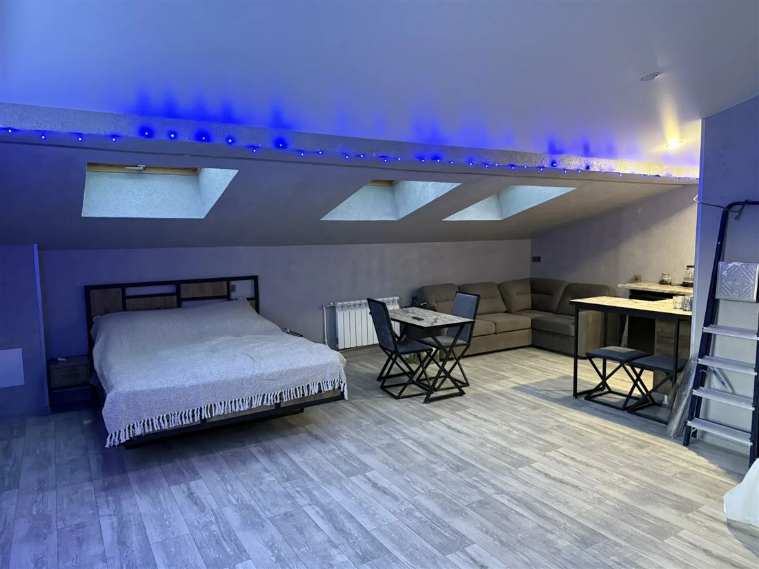 Снять --комнатную квартиру